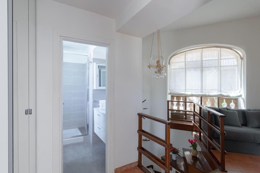 Penthouse With Jacuzzi On Private Terrace In Trastevere Rome Exterior photo